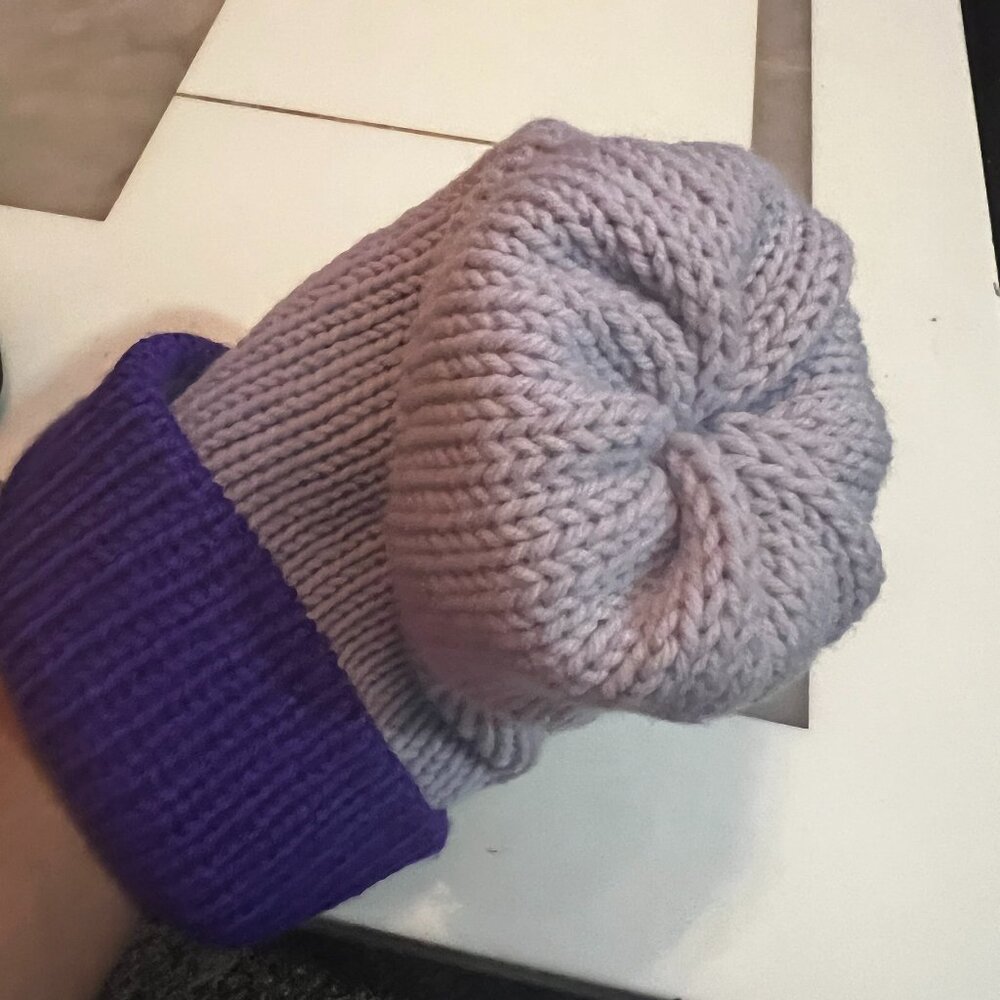 Handmade beanie/skull hat - Picture 8 of 13